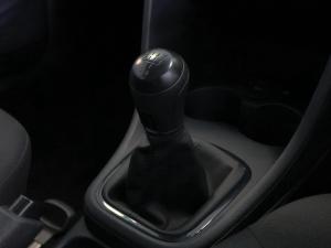 Volkswagen Polo Vivo hatch 1.4 - Image 14