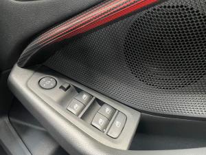 BMW 1 Series 118i Sport Line - Image 11