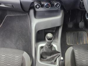 Nissan Magnite 1.0 Visia manual - Image 12