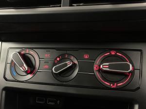 Volkswagen Polo 1.0 TSI Comfortline DSG - Image 12