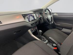 Volkswagen Polo 1.0 TSI Comfortline DSG - Image 16