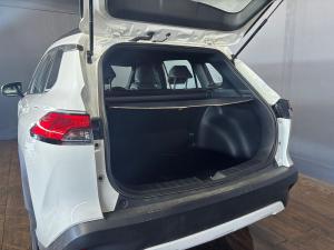 Toyota Corolla Cross 1.8 Hybrid XS - Image 9
