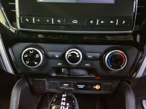 Isuzu mu-X 3.0TD LS 4x4 - Image 9