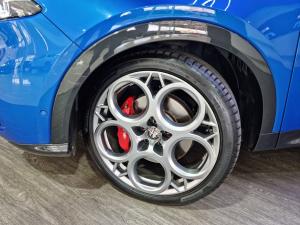 Alfa Romeo Tonale 1.5T Hybrid Veloce - Image 2