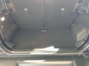Suzuki Jimny 1.5 GLX AllGrip 5-door auto - Image 11