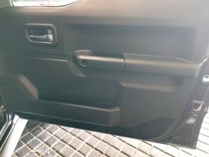 Suzuki Jimny 1.5 GLX AllGrip 5-door auto - Image 12
