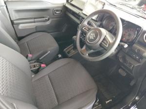 Suzuki Jimny 1.5 GLX AllGrip 5-door auto - Image 9