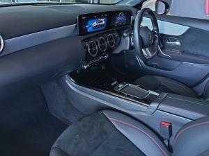 Mercedes-Benz A-Class A200 hatch Progressive - Image 13