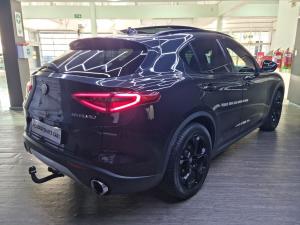 Alfa Romeo Stelvio 2.0T Veloce Q4 - Image 8