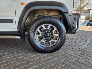 Suzuki Jimny 1.5 GLX AllGrip 3-door manual - Image 12
