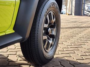 Suzuki Jimny 1.5 GLX AllGrip 5-door auto - Image 13