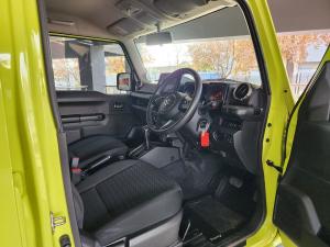 Suzuki Jimny 1.5 GLX AllGrip 5-door auto - Image 16