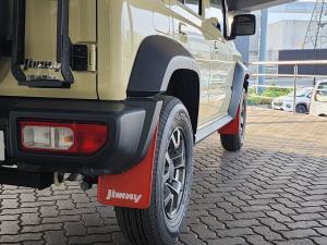Suzuki Jimny 1.5 GLX AllGrip 5-door manual - Image 11