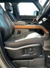 Land Rover Defender 110 D300 X - Image 18