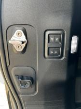 Land Rover Defender 110 D300 X - Image 22