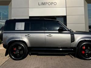 Land Rover Defender 110 D300 X - Image 2