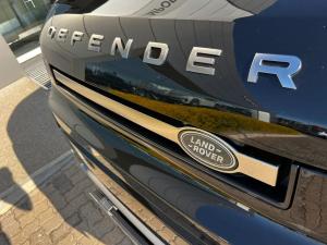Land Rover Defender 110 D300 X - Image 8