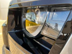 Land Rover Defender 110 D300 X - Image 9