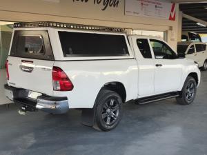 Toyota Hilux 2.4GD-6 Xtra cab Raider manual - Image 2