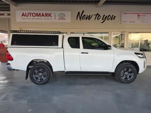 Toyota Hilux 2.4GD-6 Xtra cab Raider manual - Image 3