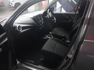 Toyota Vitz 1.0 XR auto - Image 7