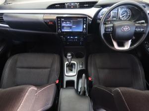 Toyota Hilux 2.8GD-6 double cab Raider auto - Image 6