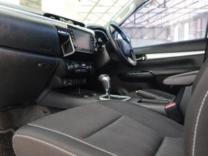Toyota Hilux 2.8GD-6 double cab Raider auto - Image 7