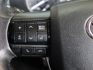 Toyota Hilux 2.8GD-6 double cab Raider auto - Image 9