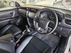 Toyota Fortuner 2.4GD-6 manual - Image 7