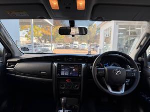 Toyota Fortuner 2.4GD-6 auto - Image 6