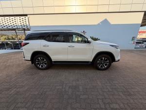 Toyota Fortuner 2.4GD-6 auto - Image 3