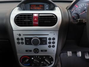 Opel Corsa Utility 1.8 - Image 13