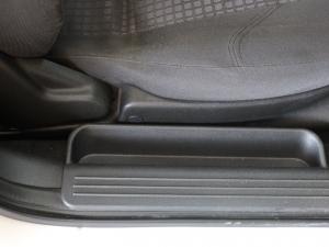 Opel Corsa Utility 1.8 - Image 16