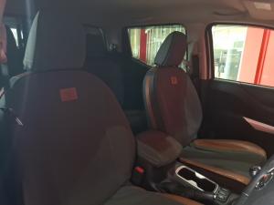 Nissan Navara 2.3D double cab 4x4 SE - Image 10