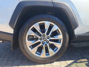 Toyota RAV4 2.0 VX - Image 19