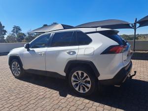 Toyota RAV4 2.0 VX - Image 21