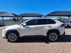 Toyota RAV4 2.0 VX - Image 22
