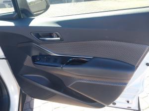 Toyota C-HR 1.2T Luxury - Image 27