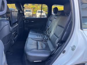 Toyota Land Cruiser 300 3.3D ZX - Image 17
