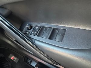 Toyota Corolla Cross 1.8 Hybrid GR-Sport - Image 24