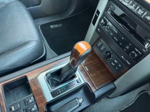 Toyota Land Cruiser Prado 4.0 VX - Image 13
