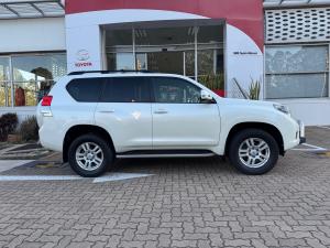 Toyota Land Cruiser Prado 4.0 VX - Image 3