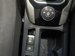 Volkswagen T-ROC 2.0 TSI Design 4MOT DSG - Image 17