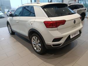 Volkswagen T-ROC 2.0 TSI Design 4MOT DSG - Image 4