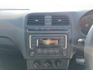 Volkswagen Polo Vivo hatch 1.6 Comfortline auto - Image 11