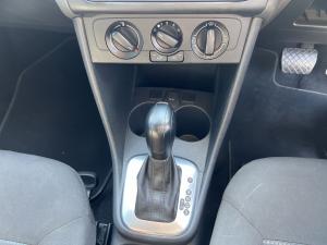 Volkswagen Polo Vivo hatch 1.6 Comfortline auto - Image 16