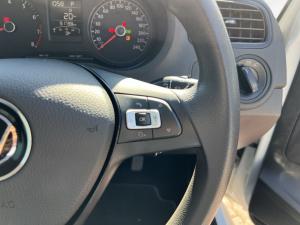 Volkswagen Polo Vivo hatch 1.6 Comfortline auto - Image 19