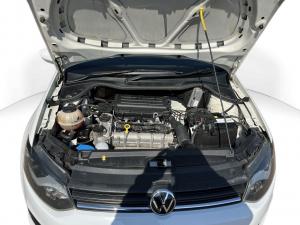 Volkswagen Polo Vivo hatch 1.6 Comfortline auto - Image 9