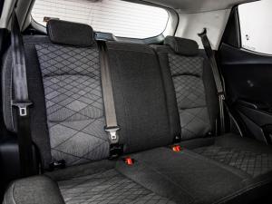 Mahindra XUV 3XO 1.2T MX2 manual - Image 9