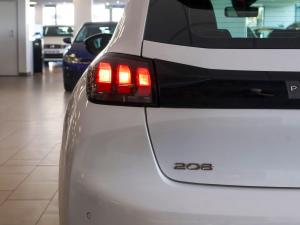 Peugeot 208 1.2 Active - Image 8